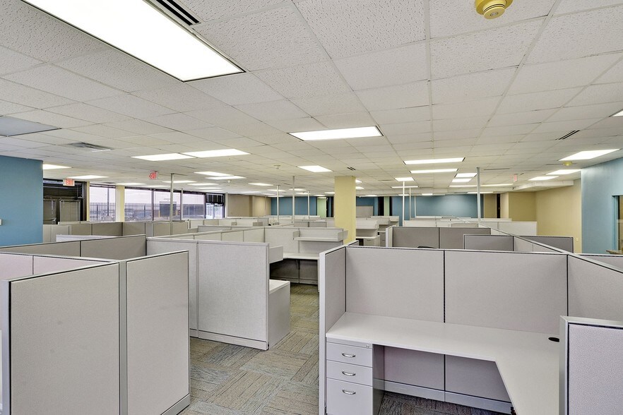More Photos Of 4354 S Sherwood Forest Blvd, Baton Rouge Office For Lease