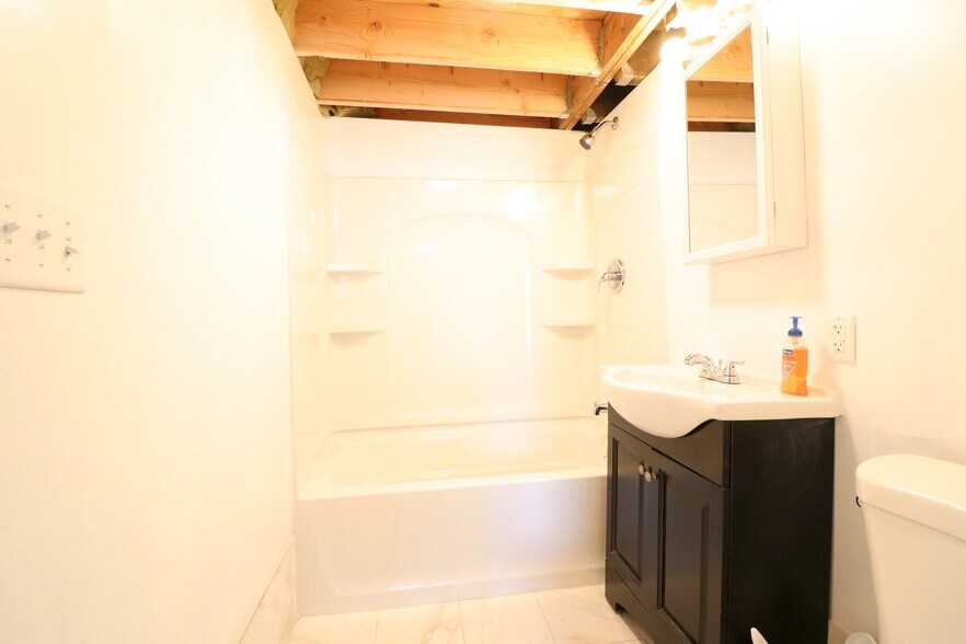 More Photos Of 94 School St, Yonkers Storefront Retail Residential For Sale