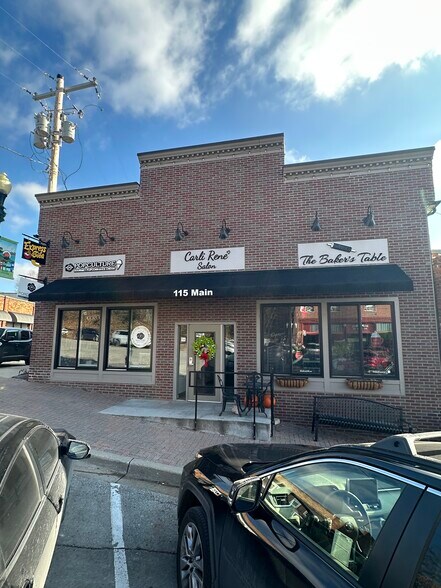 More Photos Of 115 Main St, Parkville General Retail For Lease