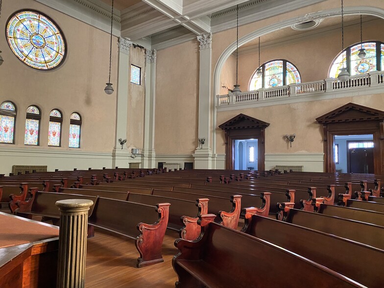 More Photos Of 1201 Felix St, Saint Joseph Lodge Meeting Hall For Sale