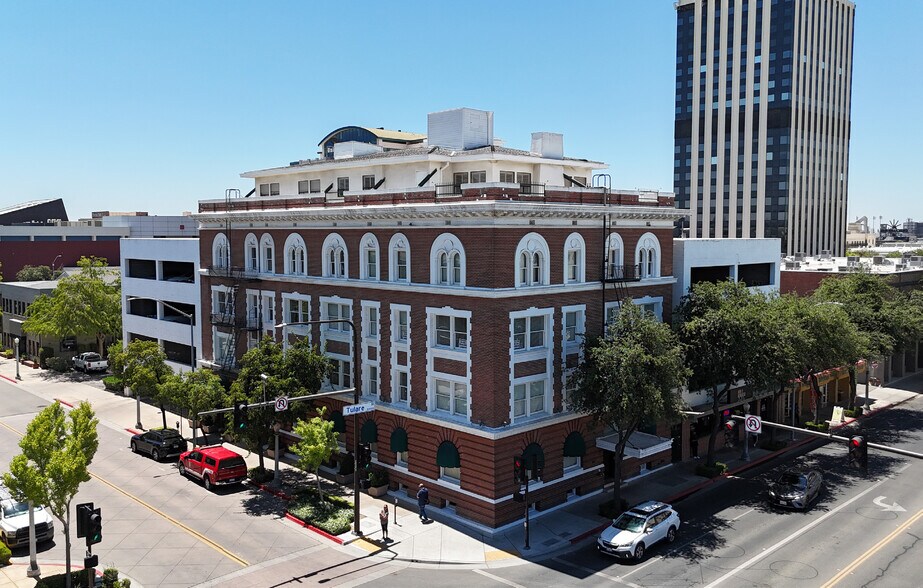 More Photos Of 2344 Tulare St, Fresno Office For Lease