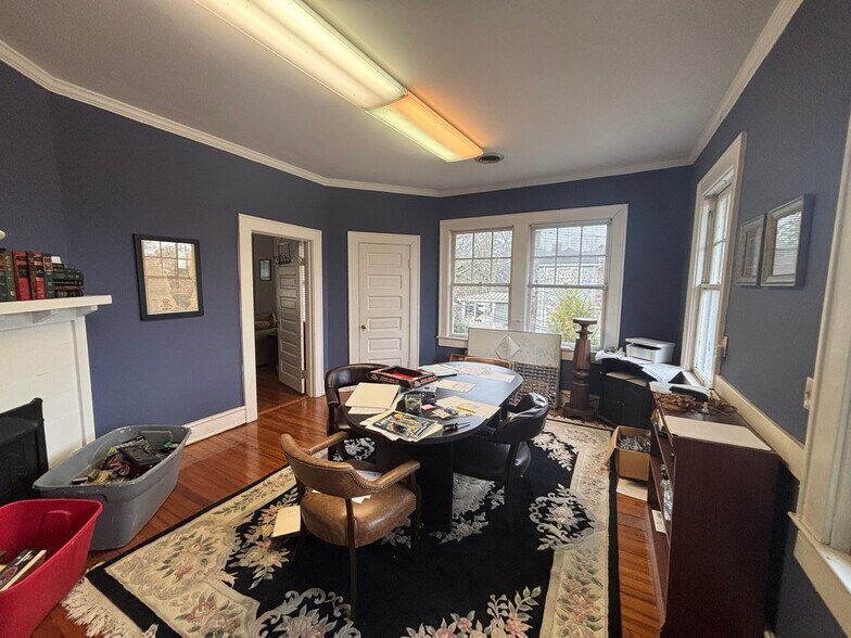 More Photos Of 101 Whitsett St, Greenville Office For Sale