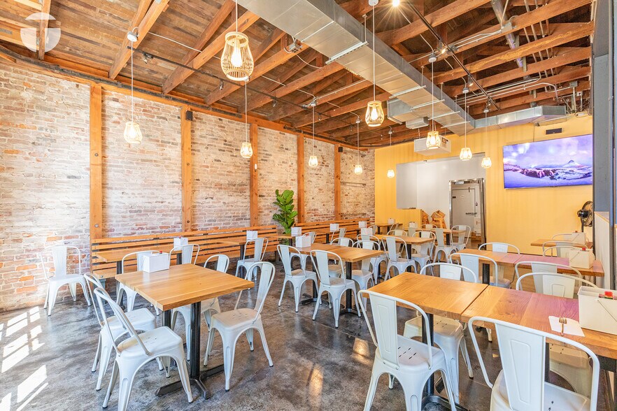 More Photos Of 1221 19th St, Sacramento Restaurant For Sale