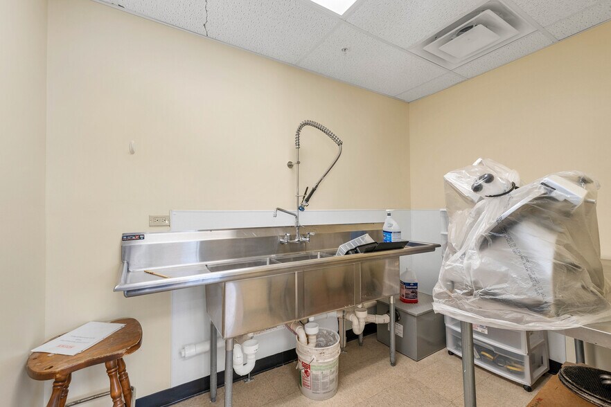 More Photos Of 2 Hill Rd, Franklin Storefront Retail Residential For Sale