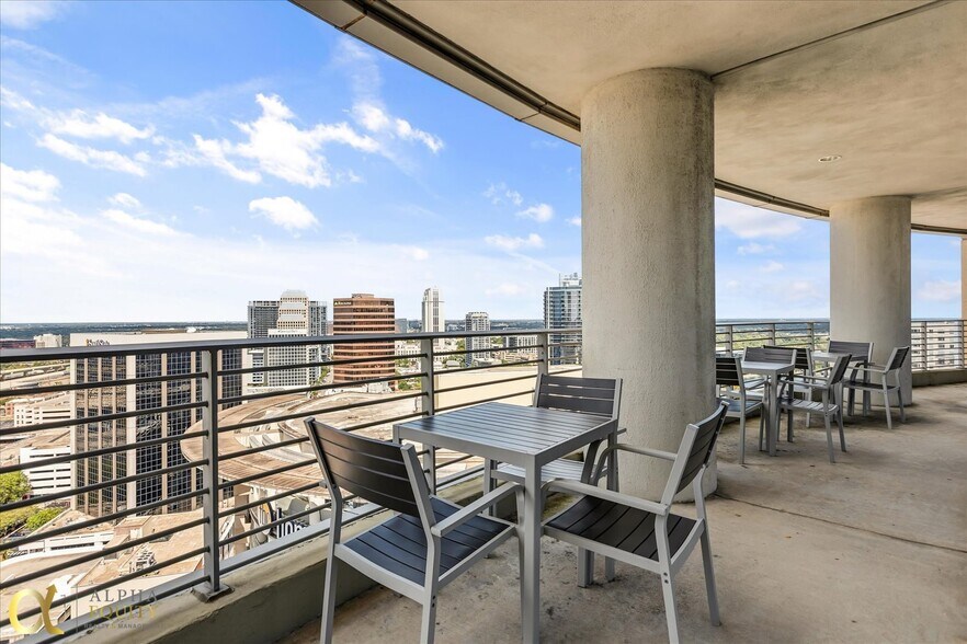 More Photos Of 189 S Orange Ave, Orlando Office Residential For Sale