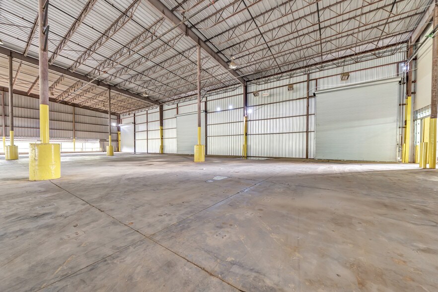 More Photos Of 13343 Interstate 20 E, Tyler Warehouse For Lease
