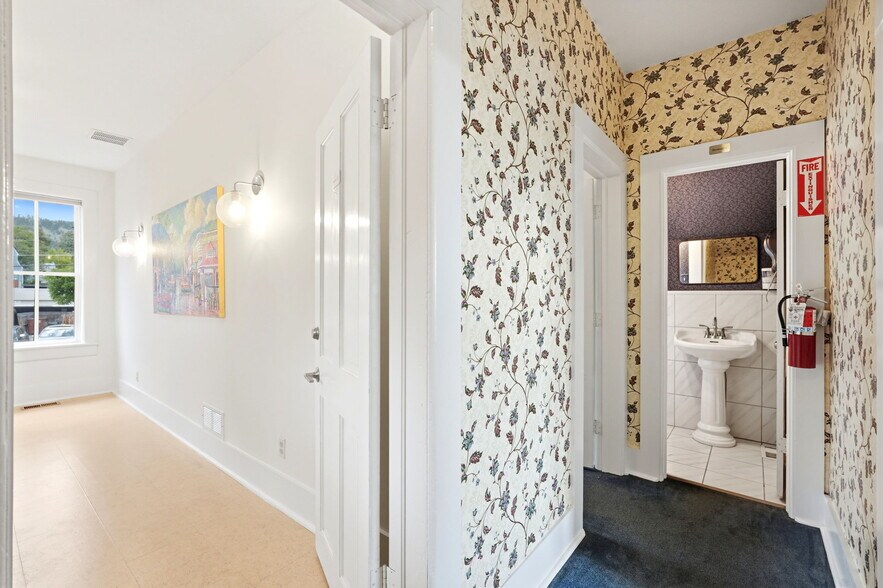 More Photos Of 2439 Broadway St, Boulder Office Residential For Sale