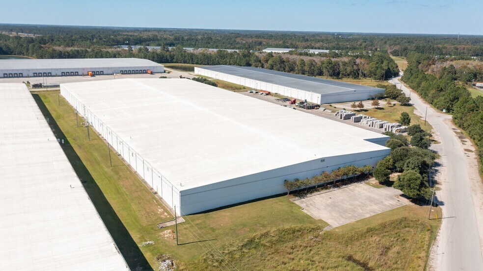 More Photos Of 200 Logistics Way, Savannah Warehouse For Lease