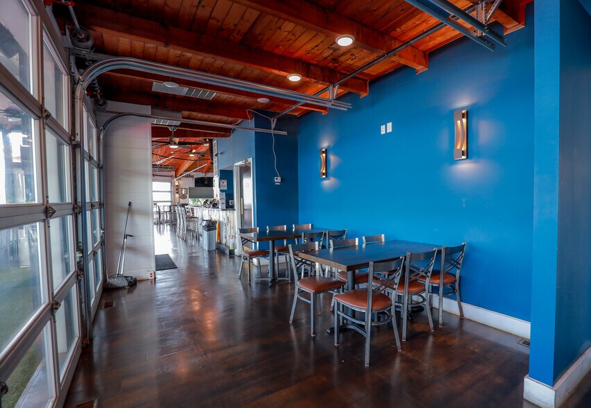 More Photos Of 700 Jordan Point Rd, Hopewell Restaurant For Sale