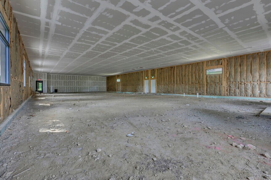 More Photos Of 5122 Morse Rd, Columbus Medical For Lease