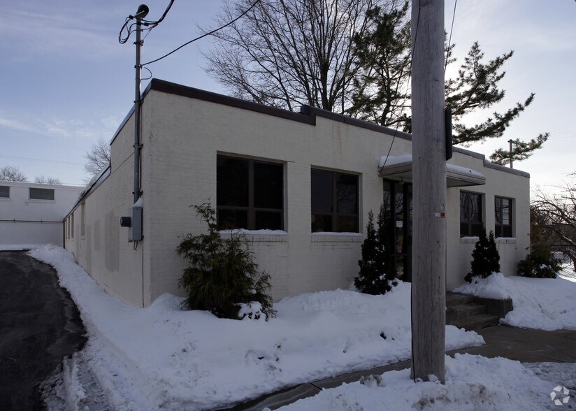 More Photos Of 174 Georgia Ave, Providence Manufacturing For Sale