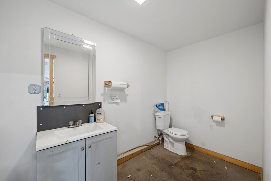 More Photos Of 60 Landfill Rd, Anaconda Industrial For Sale