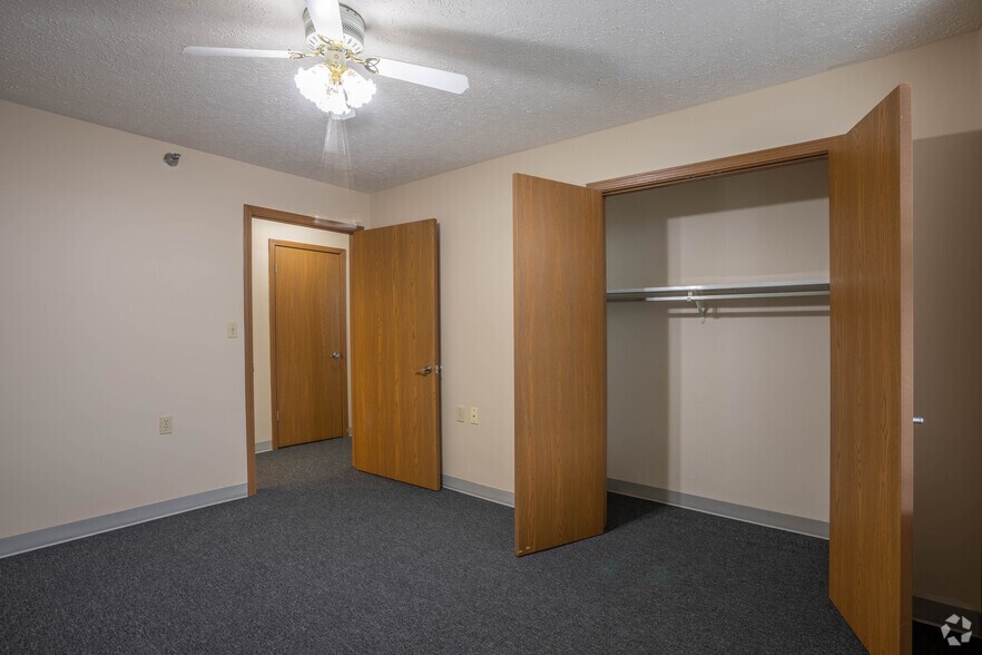 More Photos Of 59 Lincoln Way E, Massillon Apartments For Lease