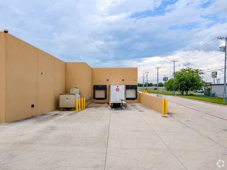 More Photos Of 161 Creekside Way, New Braunfels Unknown For Lease