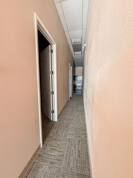 More Photos Of 3303 E Main St, Madisonville Unknown For Lease