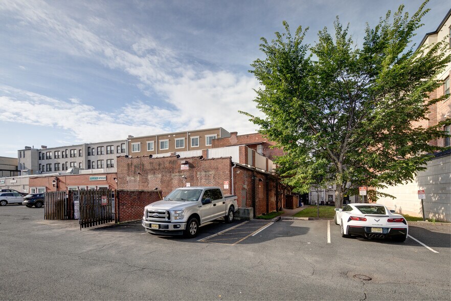 More Photos Of 88-92 West Main Street, Somerville Apartments For Sale