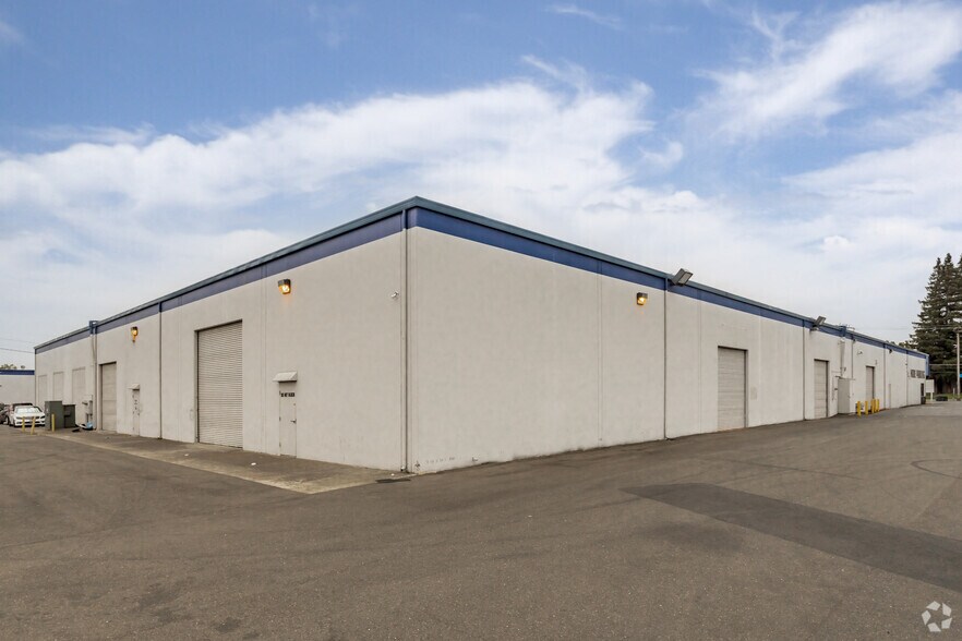 More Photos Of 2427-2437 Arden Way, Sacramento Freestanding For Lease