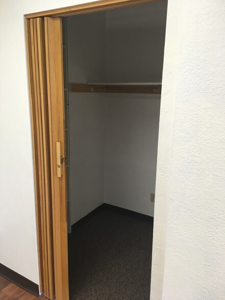 More Photos Of 1900 N Last Chance Gulch St, Helena Storefront Retail Office For Lease