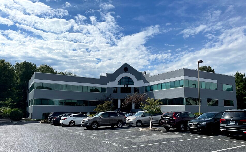 More Photos Of 930 Red Rose Ct, Lancaster Medical For Lease