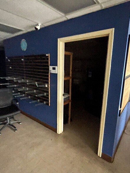 More Photos Of 809 Highway 62 65 N, Harrison General Retail For Sale