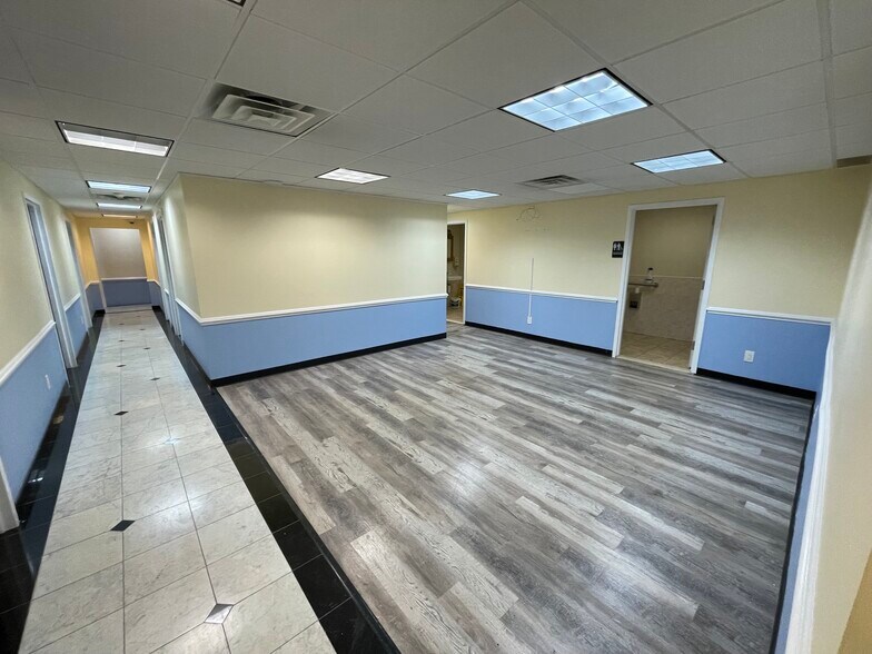 More Photos Of 3041 Avenue U, Brooklyn Medical For Sale