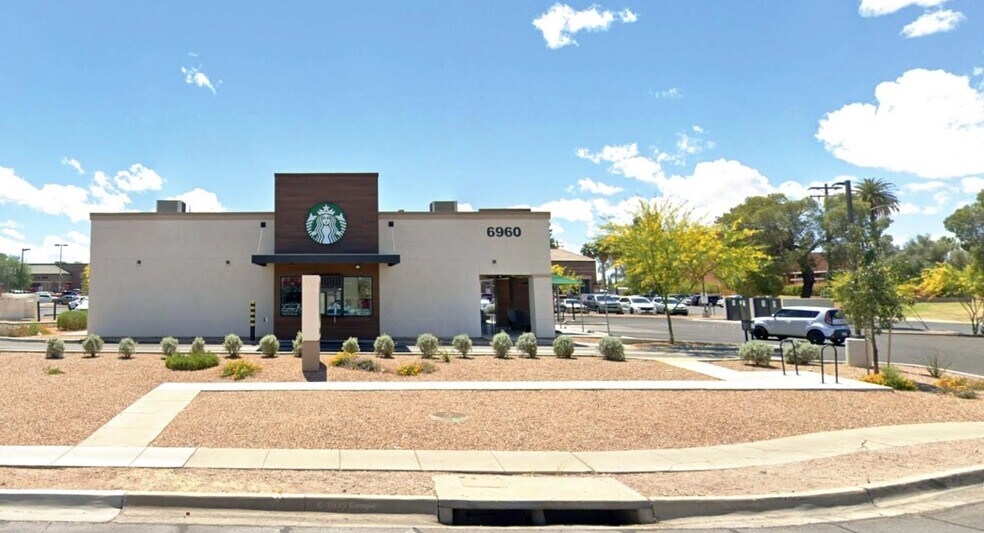 More Photos Of 6960 E 22nd St, Tucson Fast Food For Lease