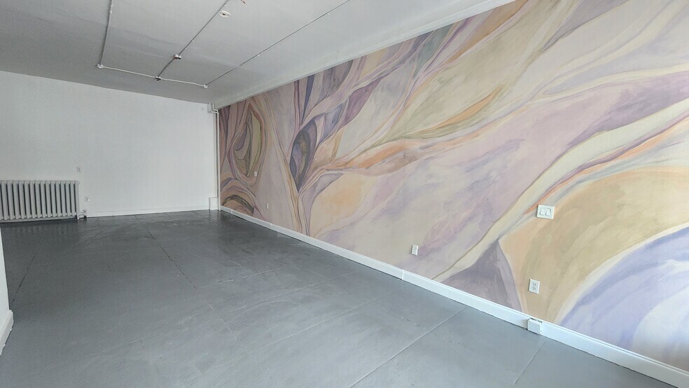 More Photos Of 725-727 Warren St, Hudson Storefront Retail Residential For Lease