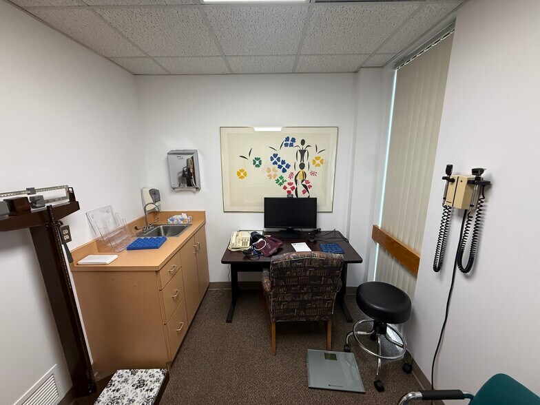 More Photos Of 67 Union St, Natick Medical For Sale
