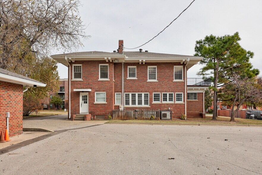 More Photos Of 1319 N Classen Dr, Oklahoma City Office For Lease