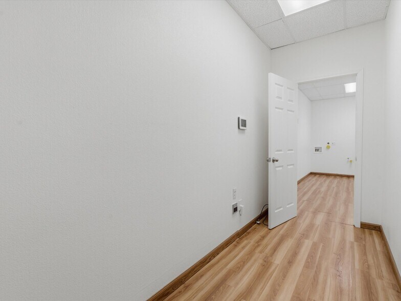 More Photos Of 2225 Green Vista Blvd, Sparks Office For Sale