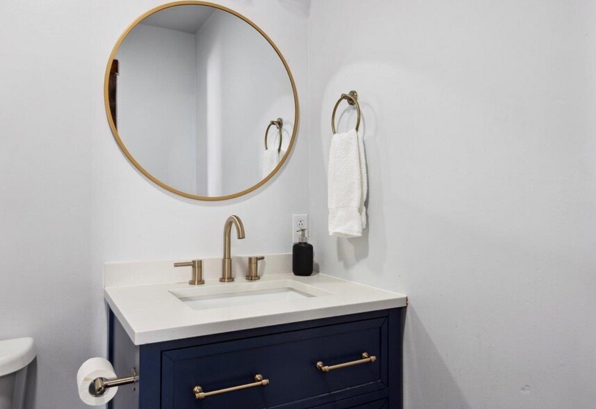 More Photos Of 454 William Ave, Davis Restaurant For Sale