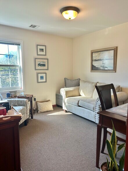 More Photos Of 85 Hopper Ave, Waldwick Medical For Lease