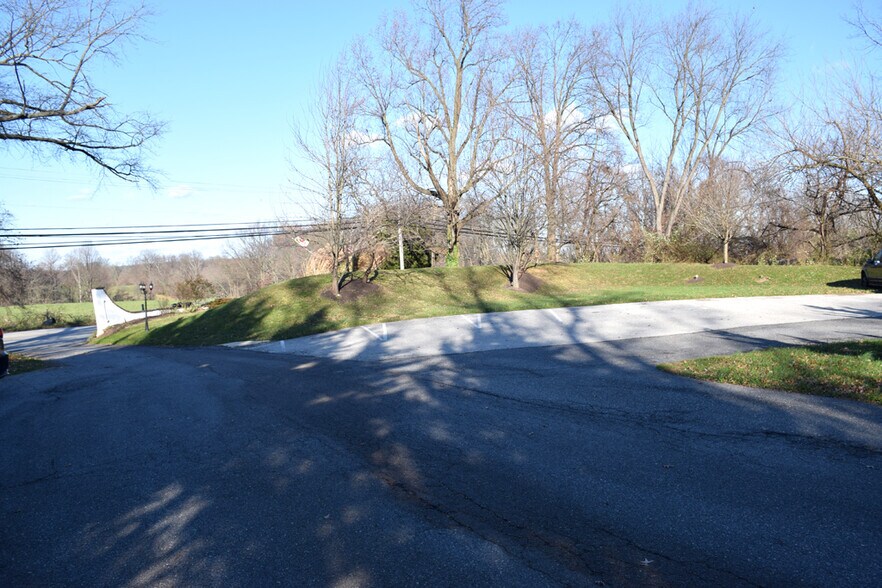 More Photos Of 10605 State Route 108, Columbia Hotel For Sale