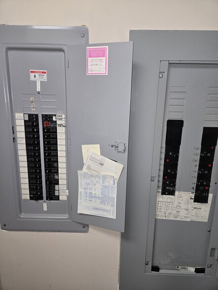 More Photos Of 8227 Cloverleaf Dr, Millersville Light Manufacturing For Sale