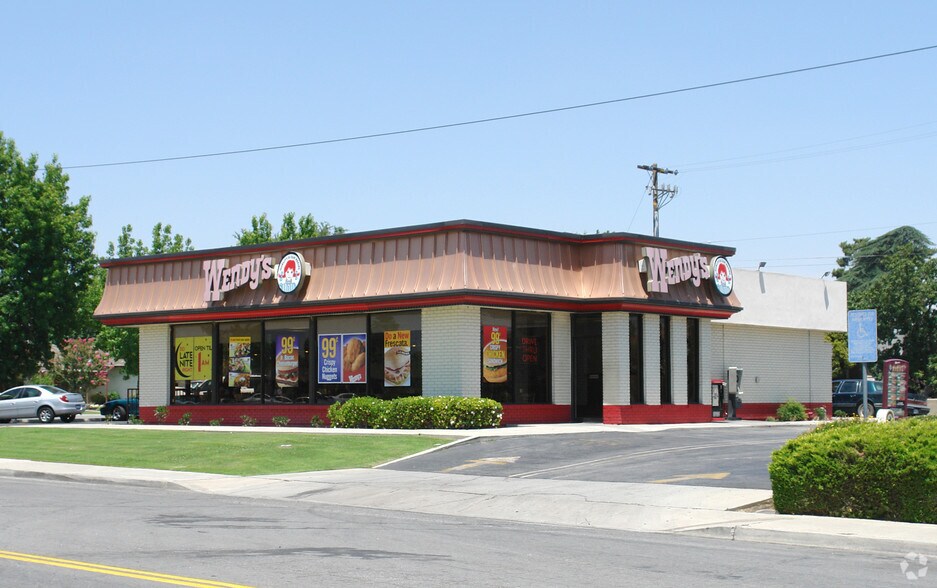 More Photos Of 2500 N Chester Ave, Bakersfield Fast Food For Lease