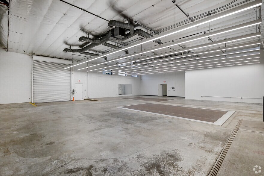 More Photos Of 11837-11845 Teale St, Culver City Warehouse For Lease