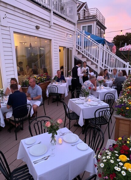 More Photos Of 265 Commercial St, Provincetown Flex For Sale