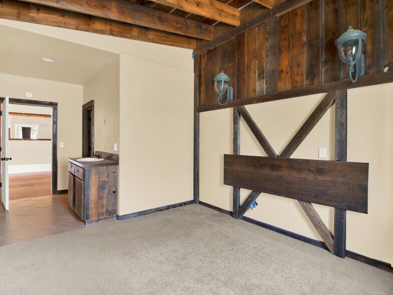 More Photos Of 350 W Front St, Byers Freestanding For Sale