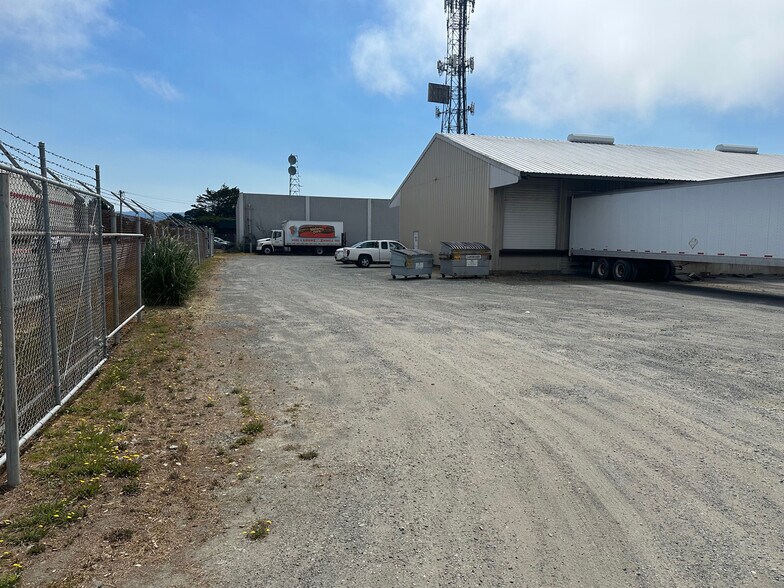 More Photos Of 1100 W Del Norte St, Eureka Truck Terminal For Lease