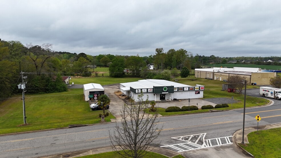 More Photos Of 205 Old Perry Rd, Bonaire General Retail For Sale