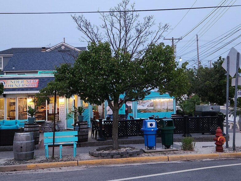 More Photos Of 607 Bay Blvd, Lavallette Restaurant For Sale