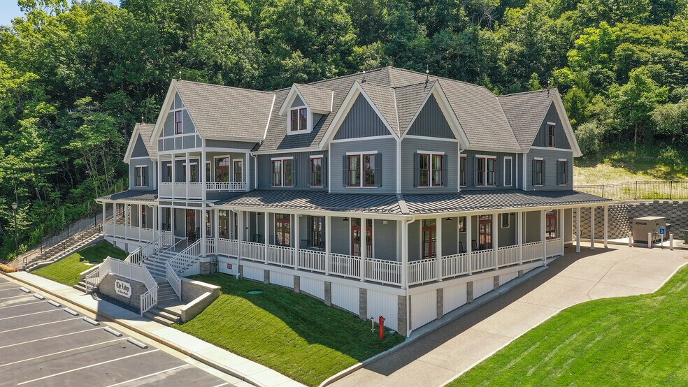 More Photos Of 3500 Saint Albans Rd, Saint Albans Hotel For Sale