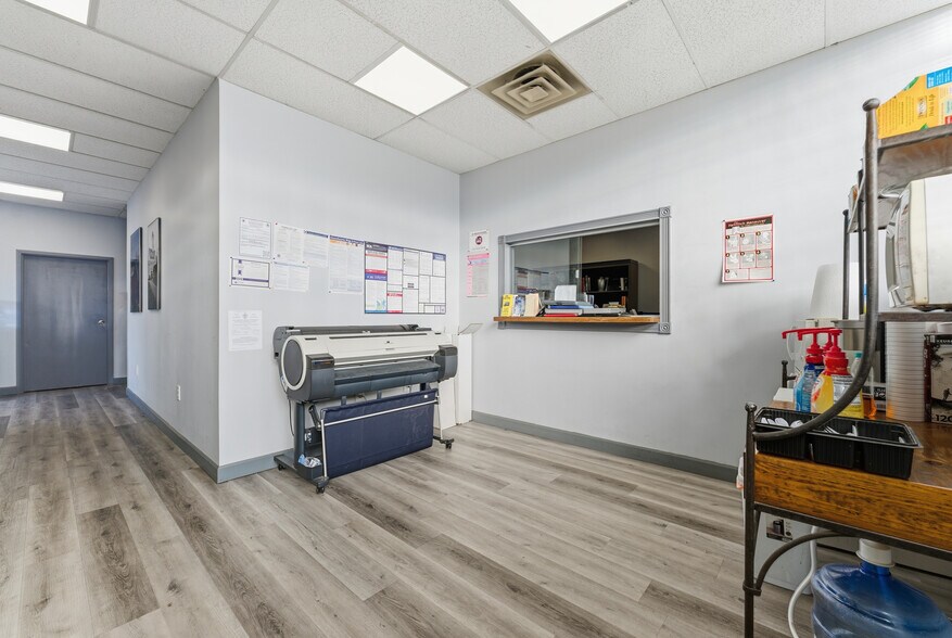 More Photos Of 740 High St, Holyoke Freestanding For Sale