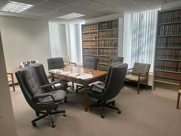 More Photos Of 2000 N Classen Blvd, Oklahoma City Unknown For Lease