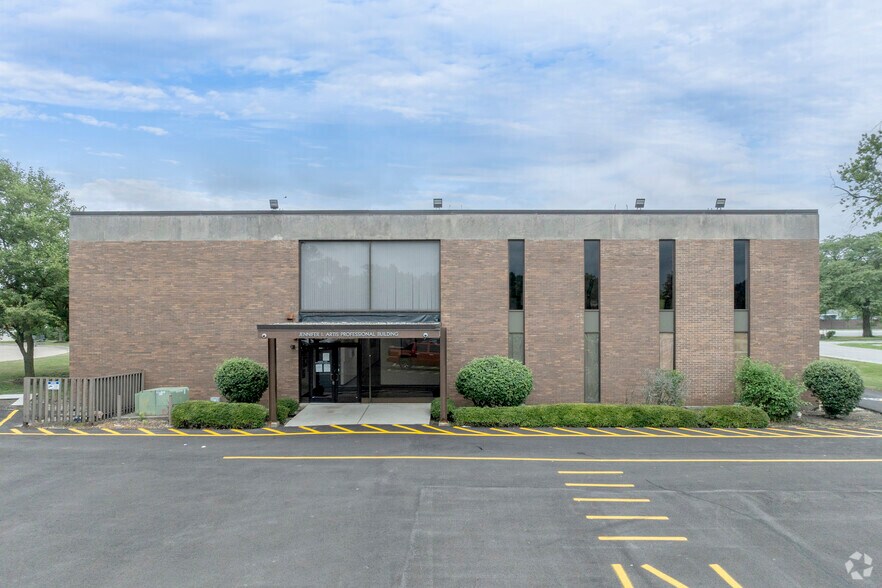 More Photos Of 2555 Lincoln Hwy, Olympia Fields Medical For Lease