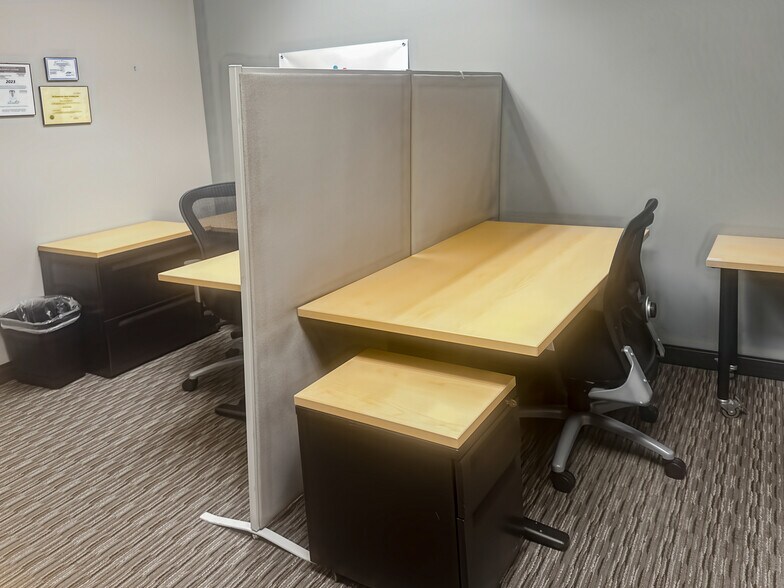More Photos Of 7280 NW 87th St, Kansas City Coworking Space