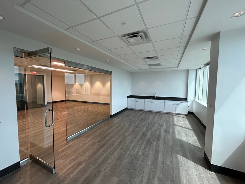 More Photos Of 4600 Touchton Rd E, Jacksonville Office For Lease