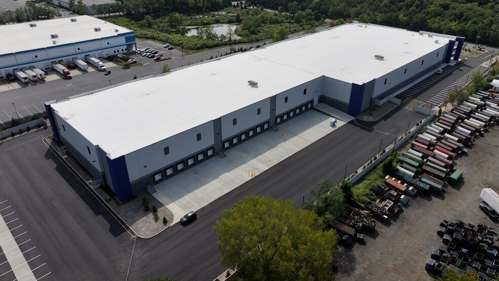 More Photos Of 15 Harts Ln, East Brunswick Warehouse For Lease