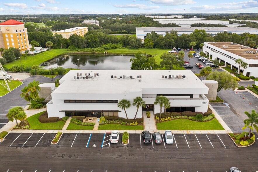 More Photos Of 4524 Oak Fair Blvd, Tampa Unknown For Lease