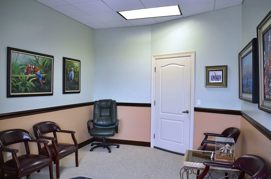 More Photos Of 120-140 S Indian River Dr, Fort Pierce Coworking Space